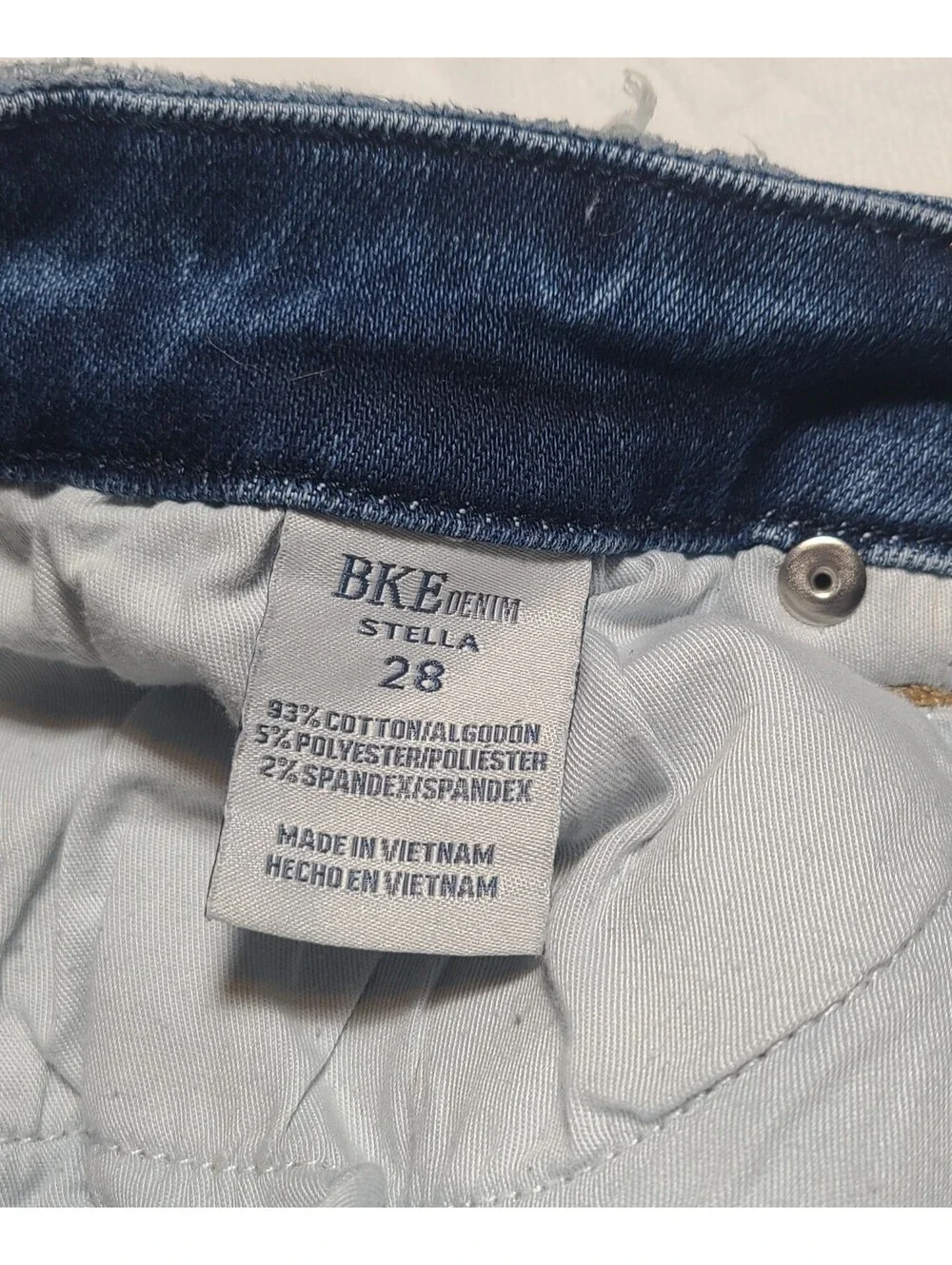 BKE Stella Distressed Denim Shorts Size 28